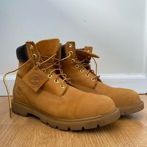Timberland Men’s 6-inch Waterproof boots sz.10.5
